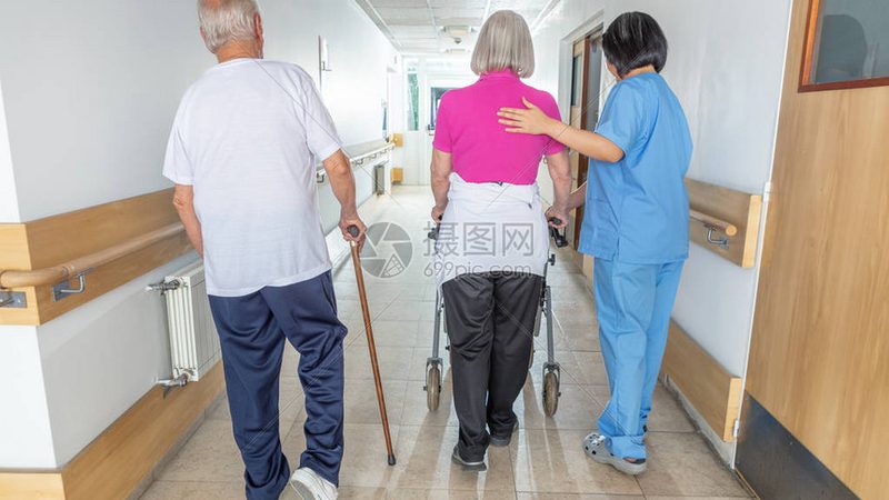 上海养老护理员证报名：了解证书与报名流程