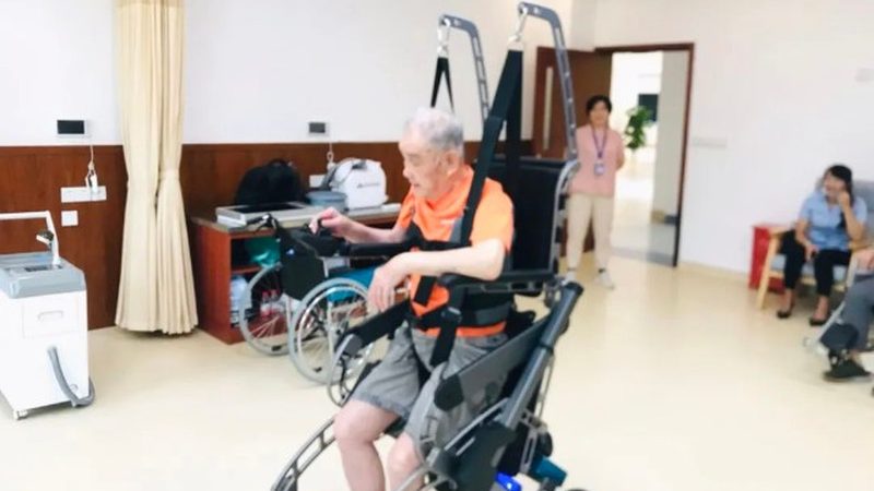 养老照护加盟费用主要包括以下几部分：